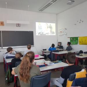 A FÖLD ÜZENI, ÉBRESZTŐ!