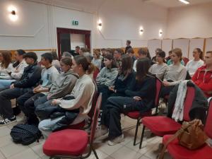 Nevető klasszikusok avagy magyar irodalomtörténet diákszájon