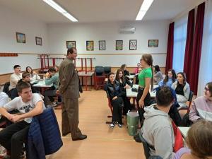 Honvéd Kadét Program: A különbözeti vizsgára történő elméleti felkészítés