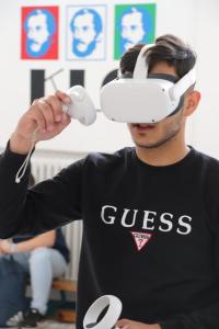 vr-2023-02